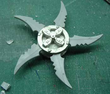 Detalle brazo derecho 1